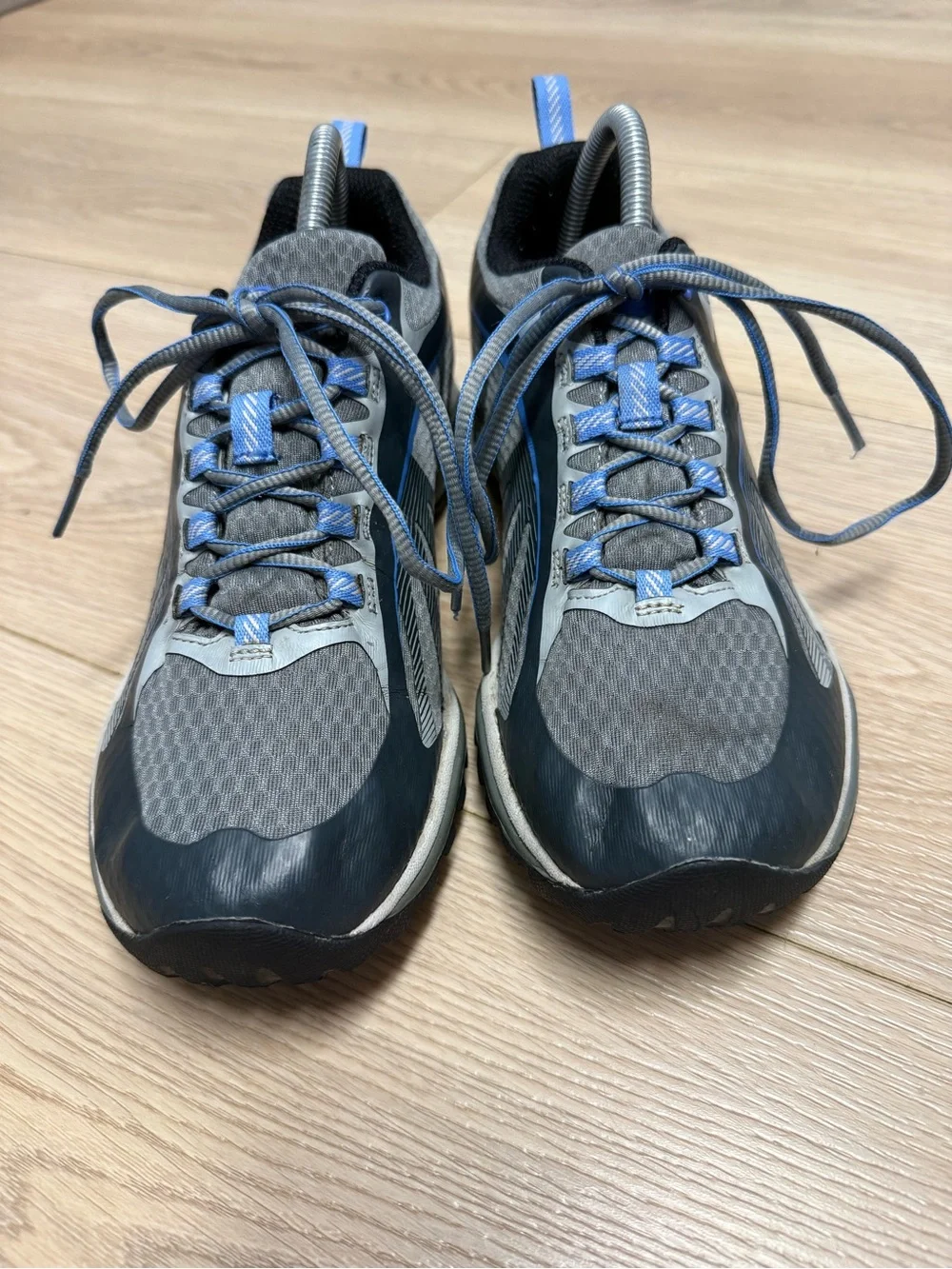 Merrell Women's Siren Edge hiking shoes in a grey and blue colorway, Size 9